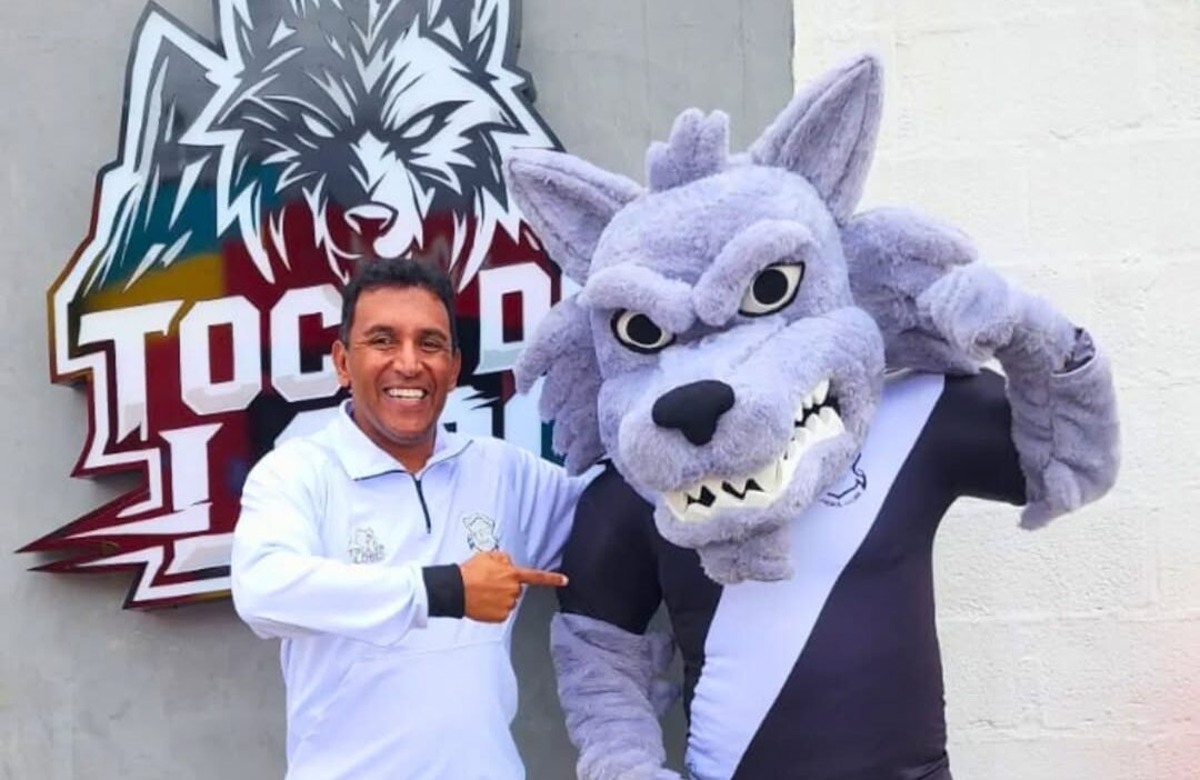 Novo Mascote do Extrema Futebol Clube e da Toca do Lobo é apresentado à torcida