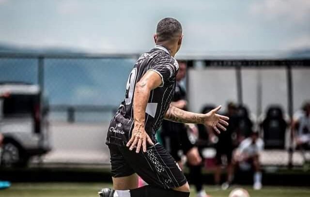 Favoritos são eliminados do campeonato municipal da 1ª divisão e finalistas disputam a grande final neste sábado (7)