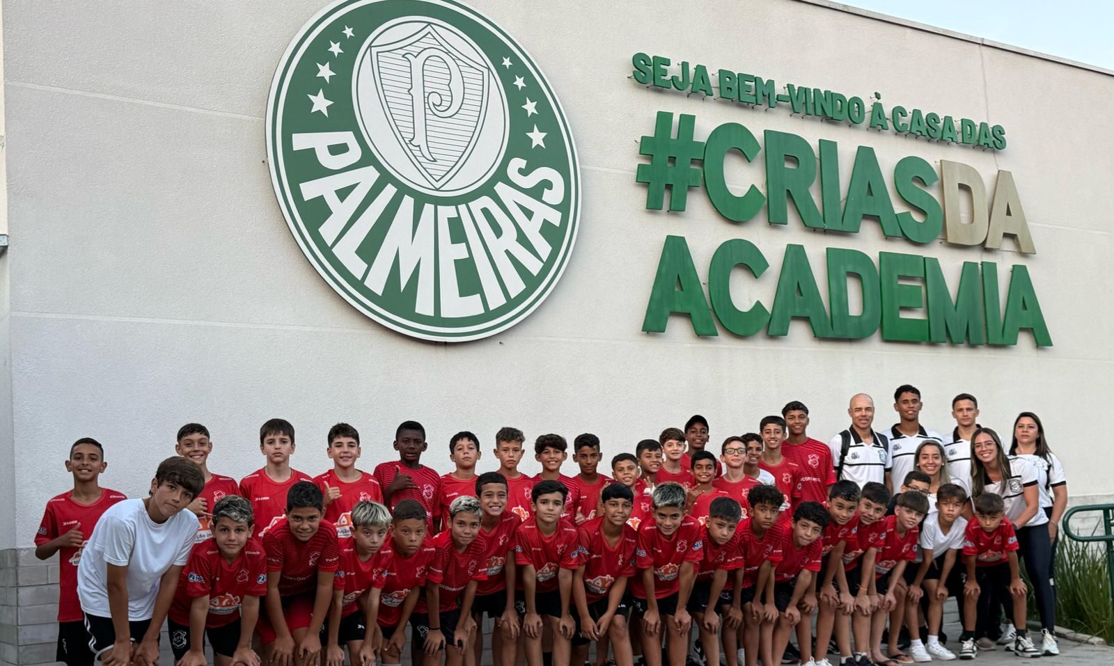 Categorias de base do Extrema Futebol Clube enfrentam os ‘Crias’ do Palmeiras em amistoso disputado no CT do clube em Guarulhos