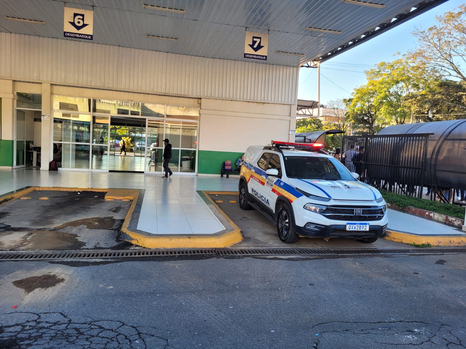 PM ativa segundo ponto de apoio na Rodoviária de Extrema para lavratura de boletim de ocorrência e intensificação da presença policial no local