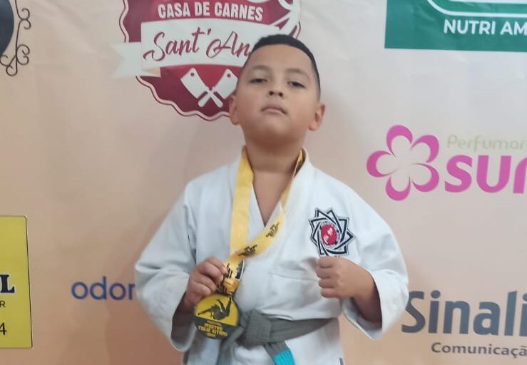 Jovem prodígio de Extrema conquista medalha de ouro no Festival de Judô Tokio Kitami, com destaque para finalização em menos de 10 segundos