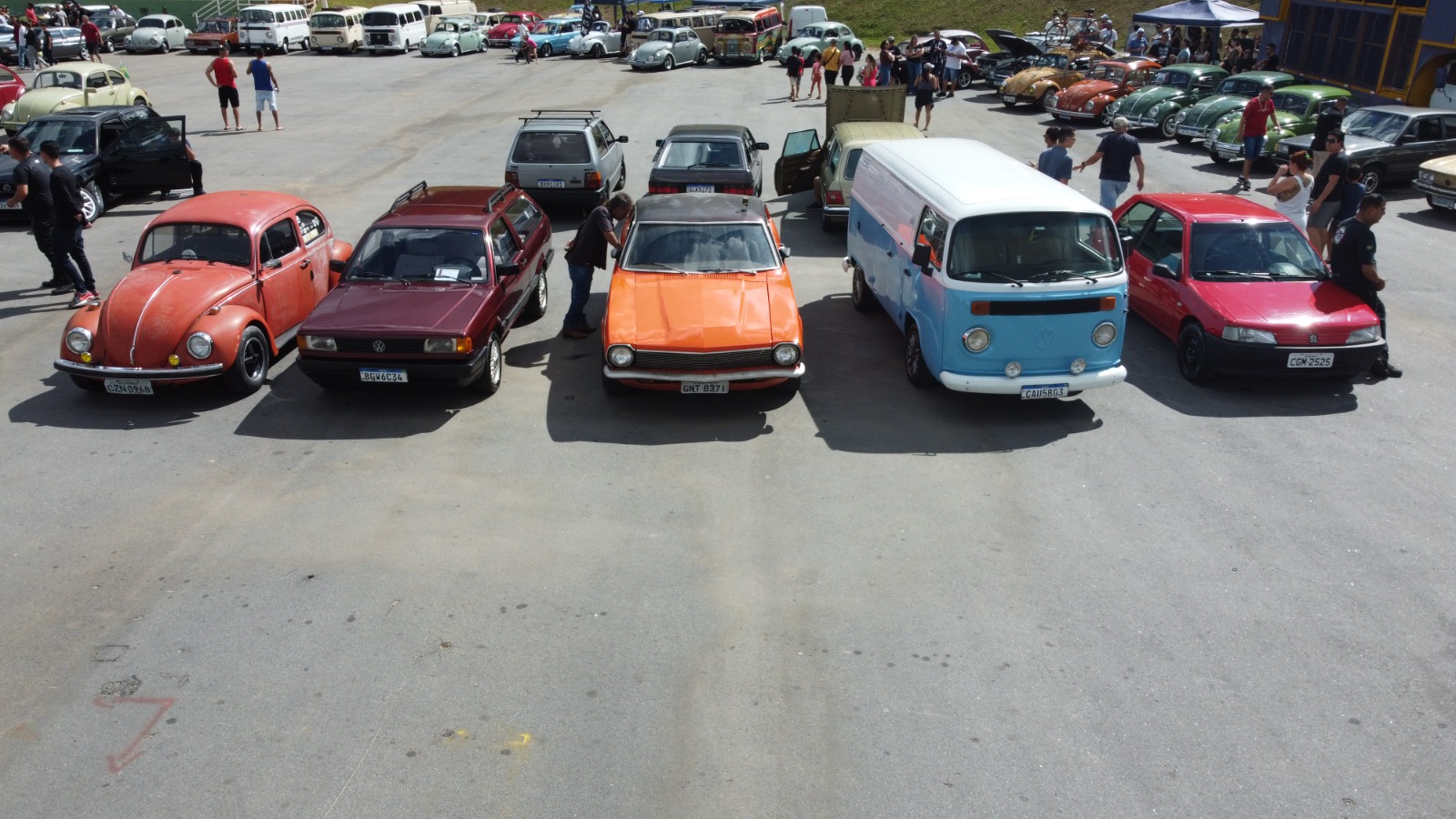 Retrô Garage: Maior evento automotivo do Sul de Minas integra programação do Lobo Rock Fest e marca sétima exposição de veículos antigos em Extrema