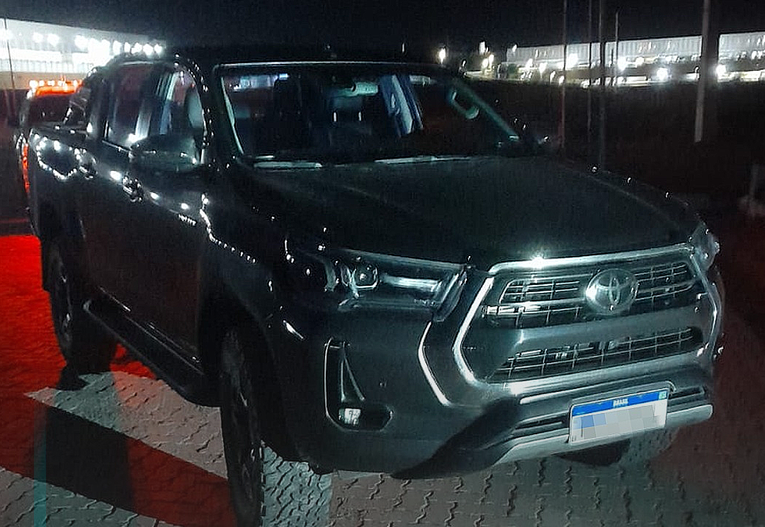 Hilux furtada a 460 km de Extrema é localizada e recuperada pelos policiais do 59º BPM