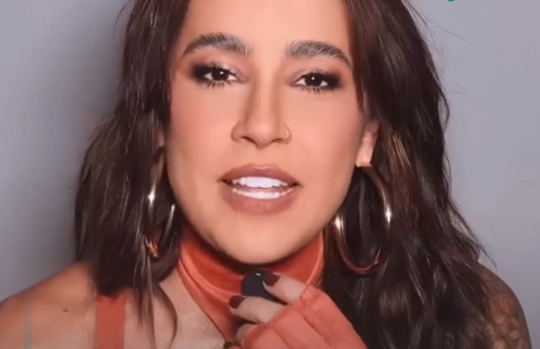 Cantora Lauana Prado grava vídeo pedindo para que os fãs compareçam ao seu show no dia 18 de outubro em Extrema